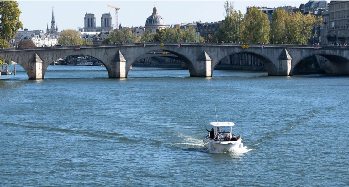 Balade bateau privé Paris