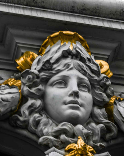 Pont Alexandre III - statue romantique